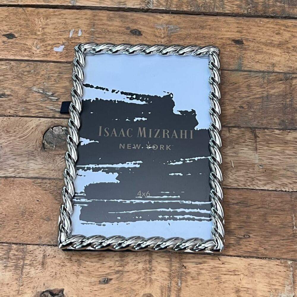Isaac Mizrahi New York Picture Frame Silver Tone Metal 4 x 6" Minimalist